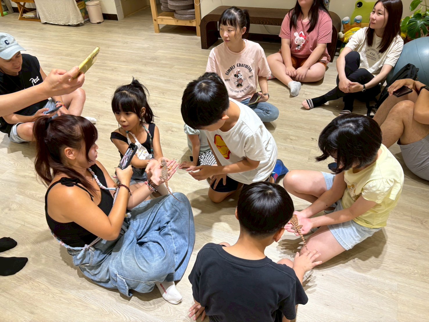 B707858C-4741-4836-AF4E-083E3B6AE8F9